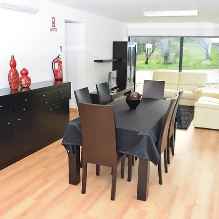 Alojamento Local De Aljazede Holiday home Ateanha