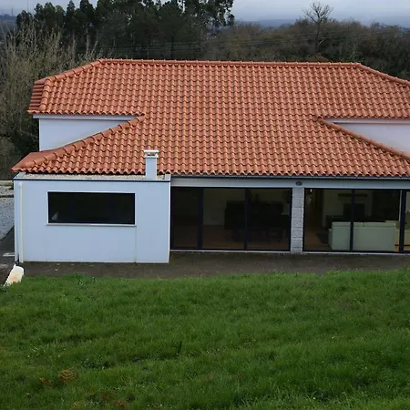 Alojamento Local De Aljazede Holiday home