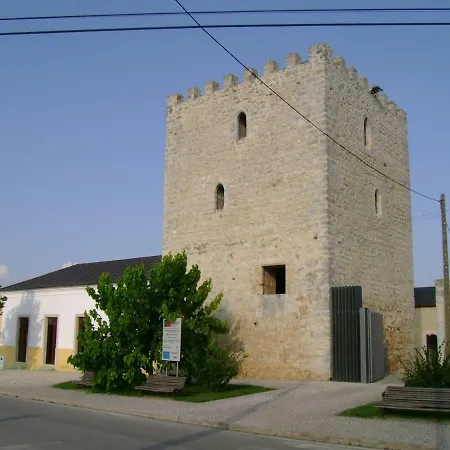 Alojamento Local De Aljazede Holiday home *